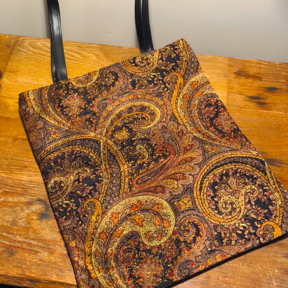 COPY - NWOT Chicos paisley print tapestry shoulder bag